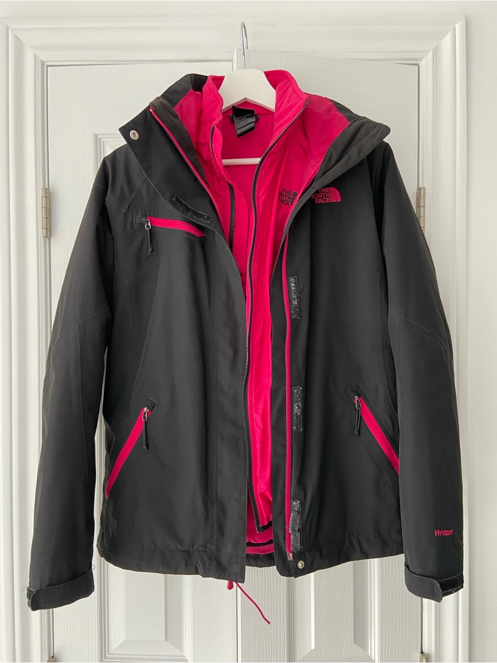 The North Face Women’s Black Ski Jacket with Pink Interior